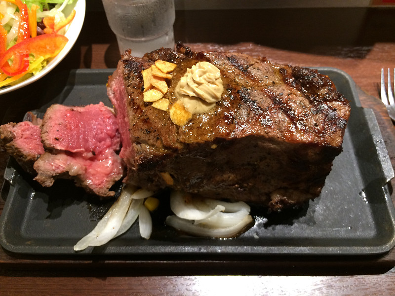 2.5ポンドのステーキ