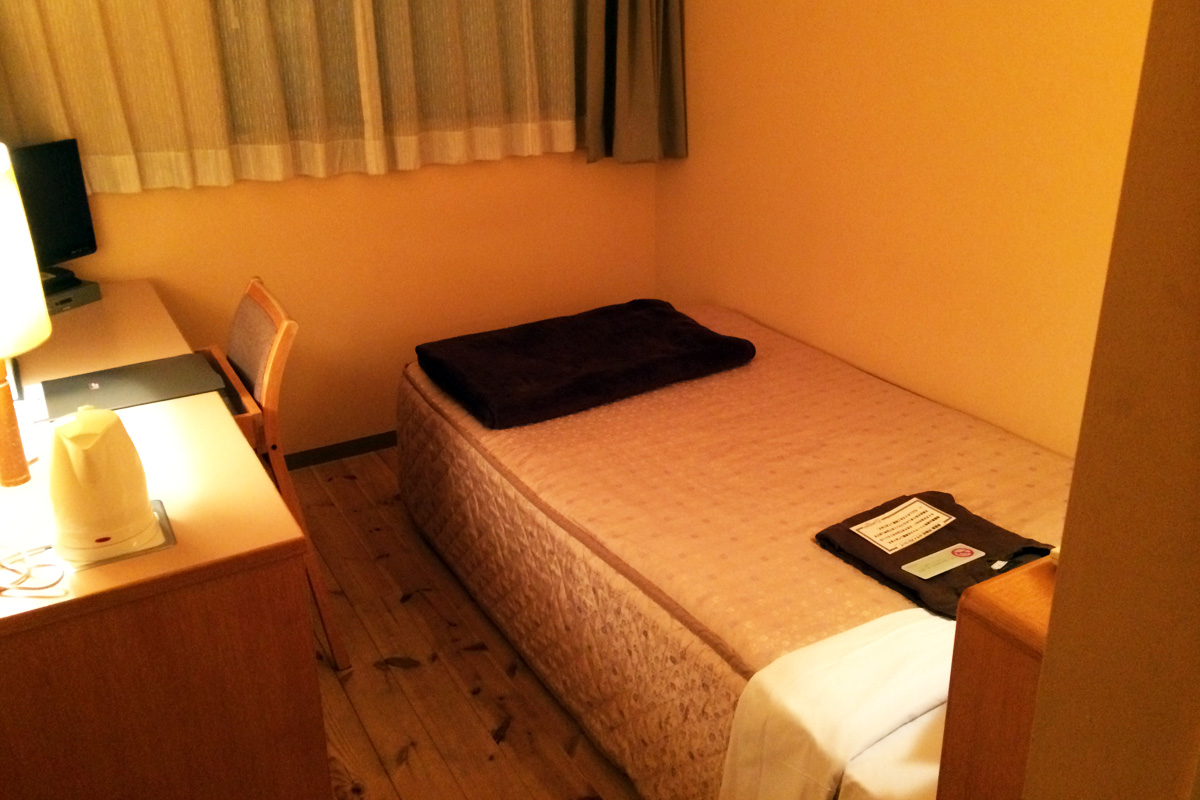 洋室シングル 13.5平米