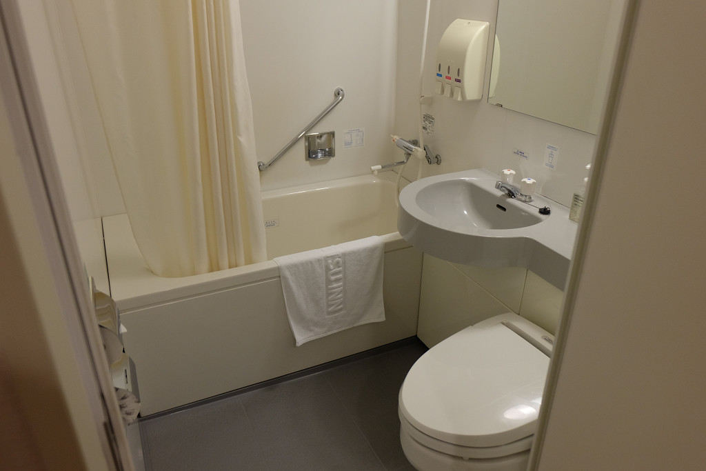 西鉄イン高知 はりまや橋 ツインルーム バス・トイレ