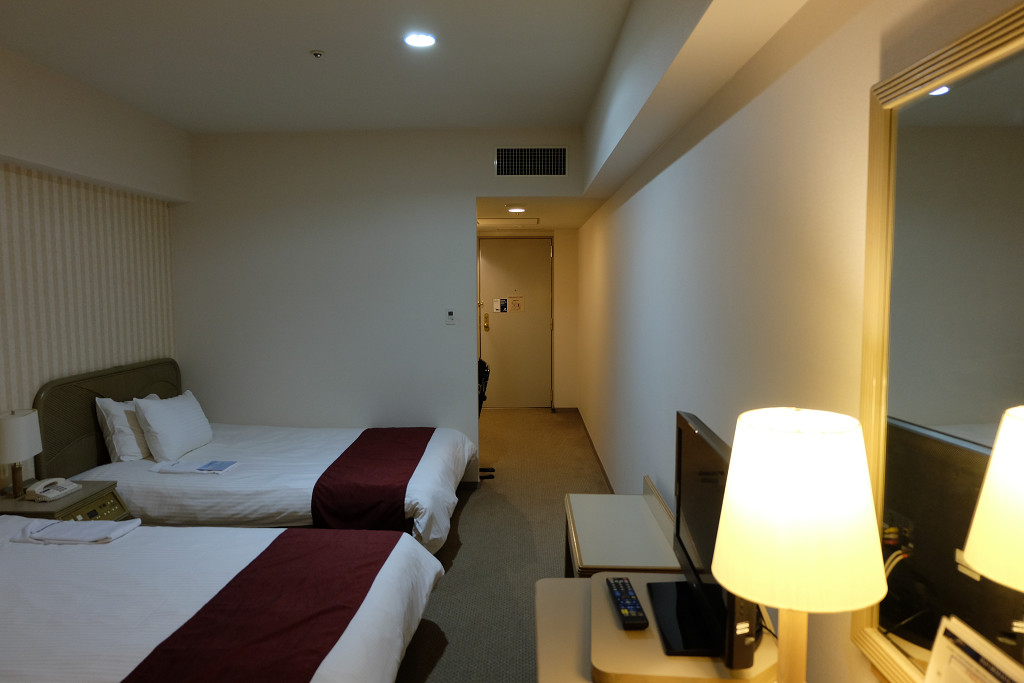 クインテッサホテル佐世保 ダブル ドア側