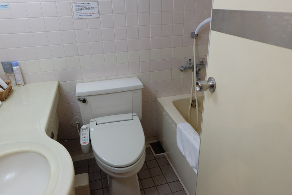 ターミナルホテル松山 ツインルーム バスルーム