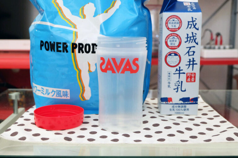 プロテインシェーカーの使い方