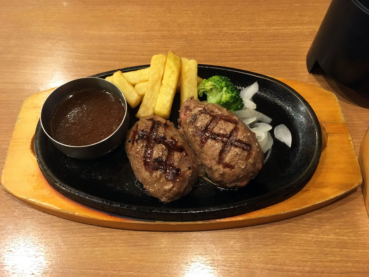 ビッグボーイ 大森駅前店「炙り大俵ハンバーグ 150g」(2017年6月)