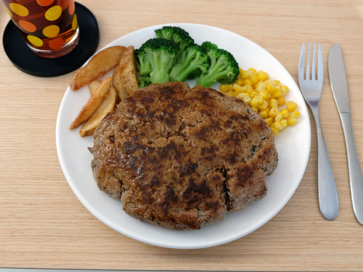 手作りハンバーグ 28オンス(2017年7月)