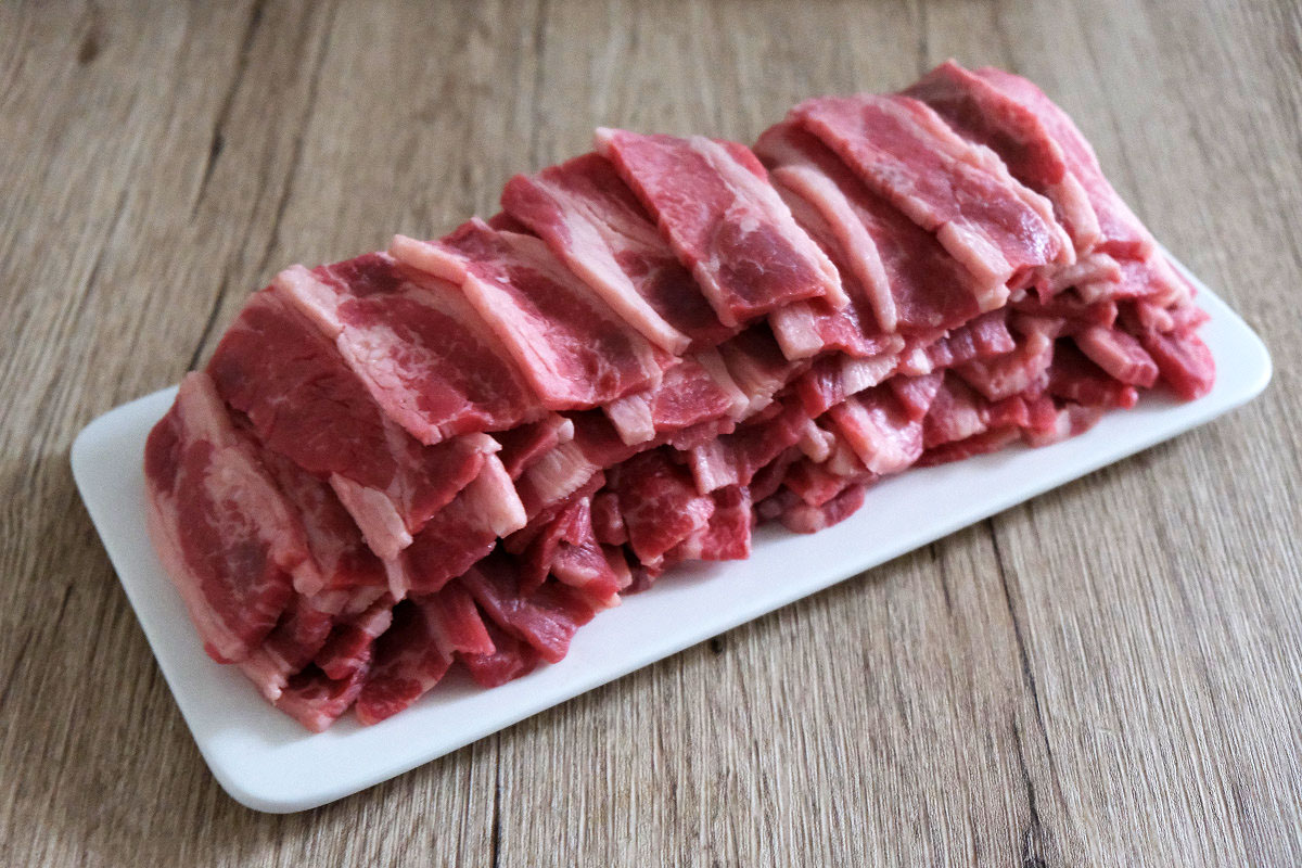 1000g(1kg)の焼肉の量