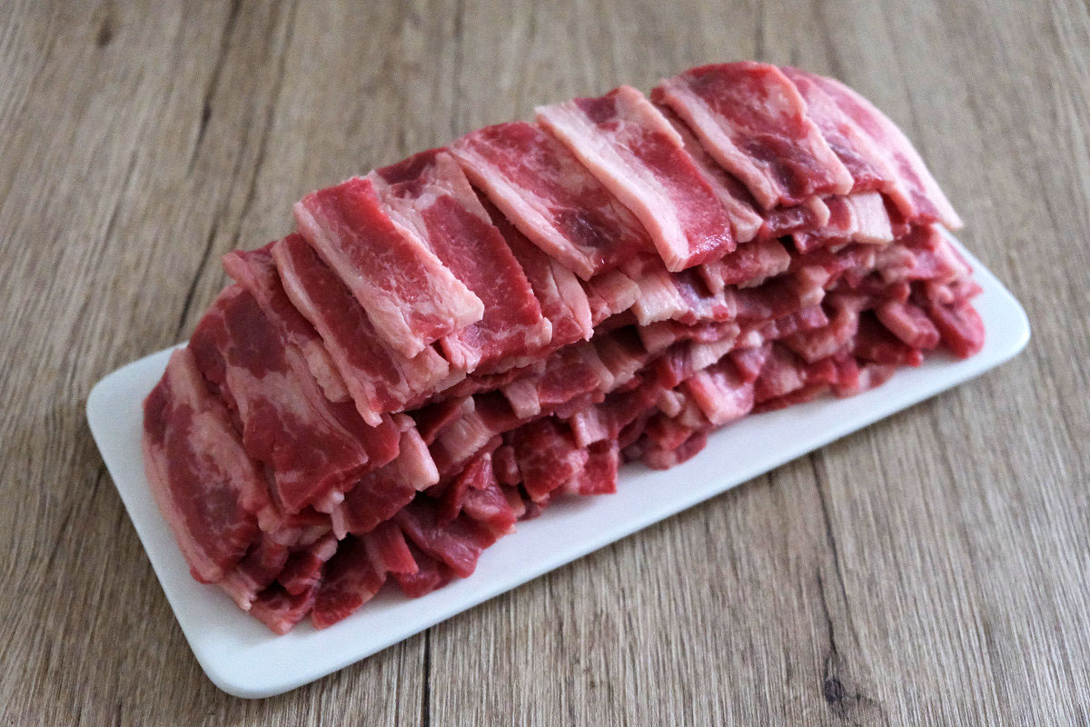 1,300g(1.3kg)の焼肉の量