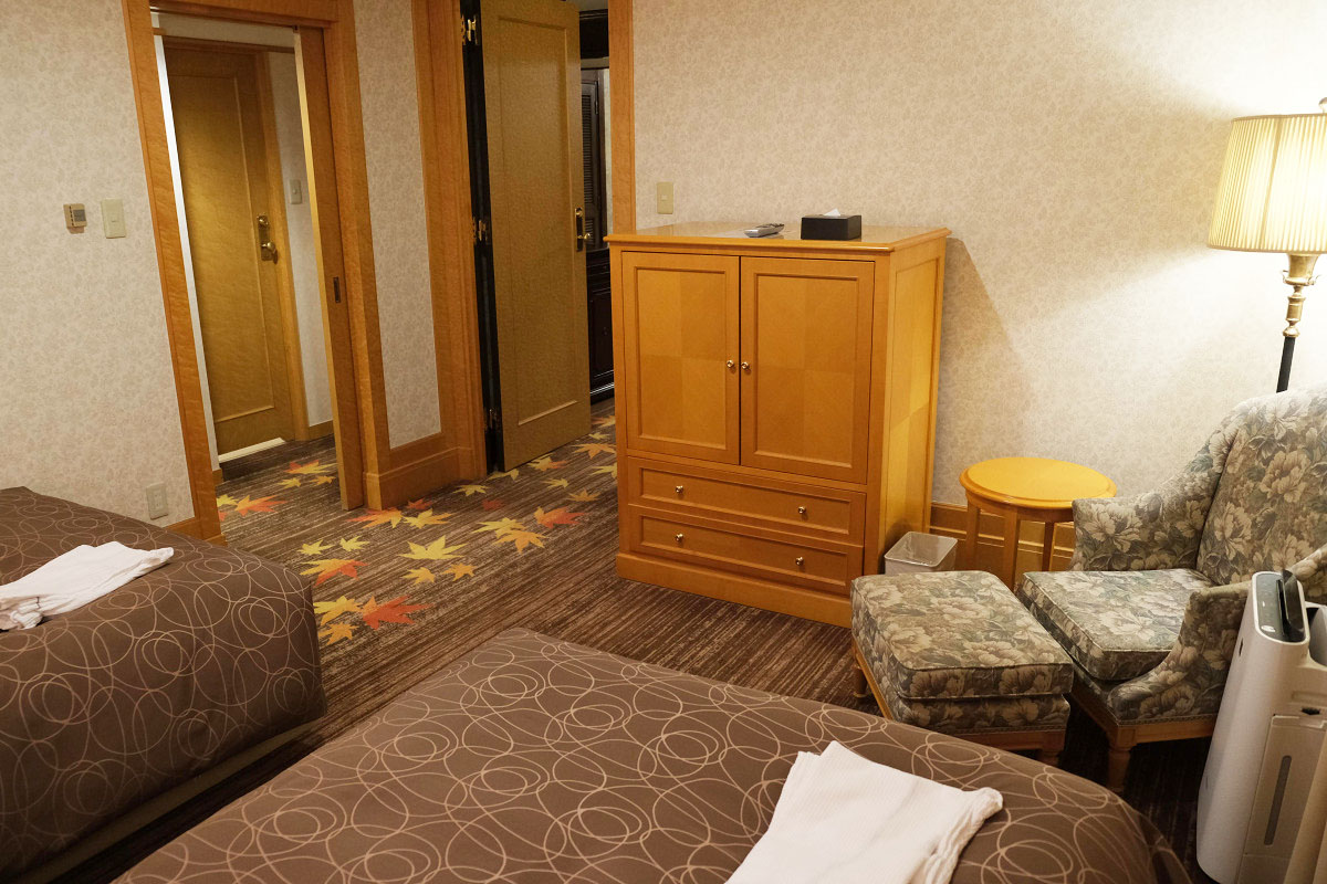 ベッドルーム ドア側