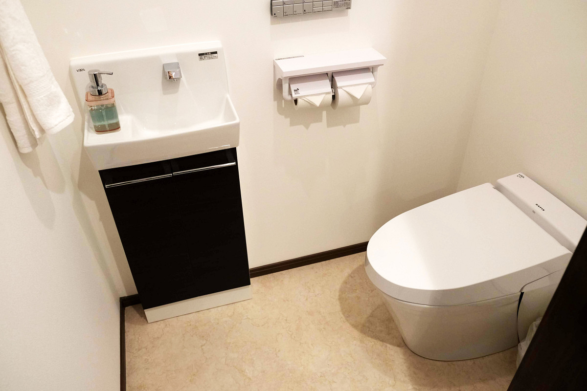 トイレ(ランドリースペース横)
