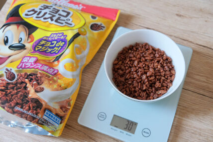 チョコクリスピーのグラムごとの栄養成分を比較