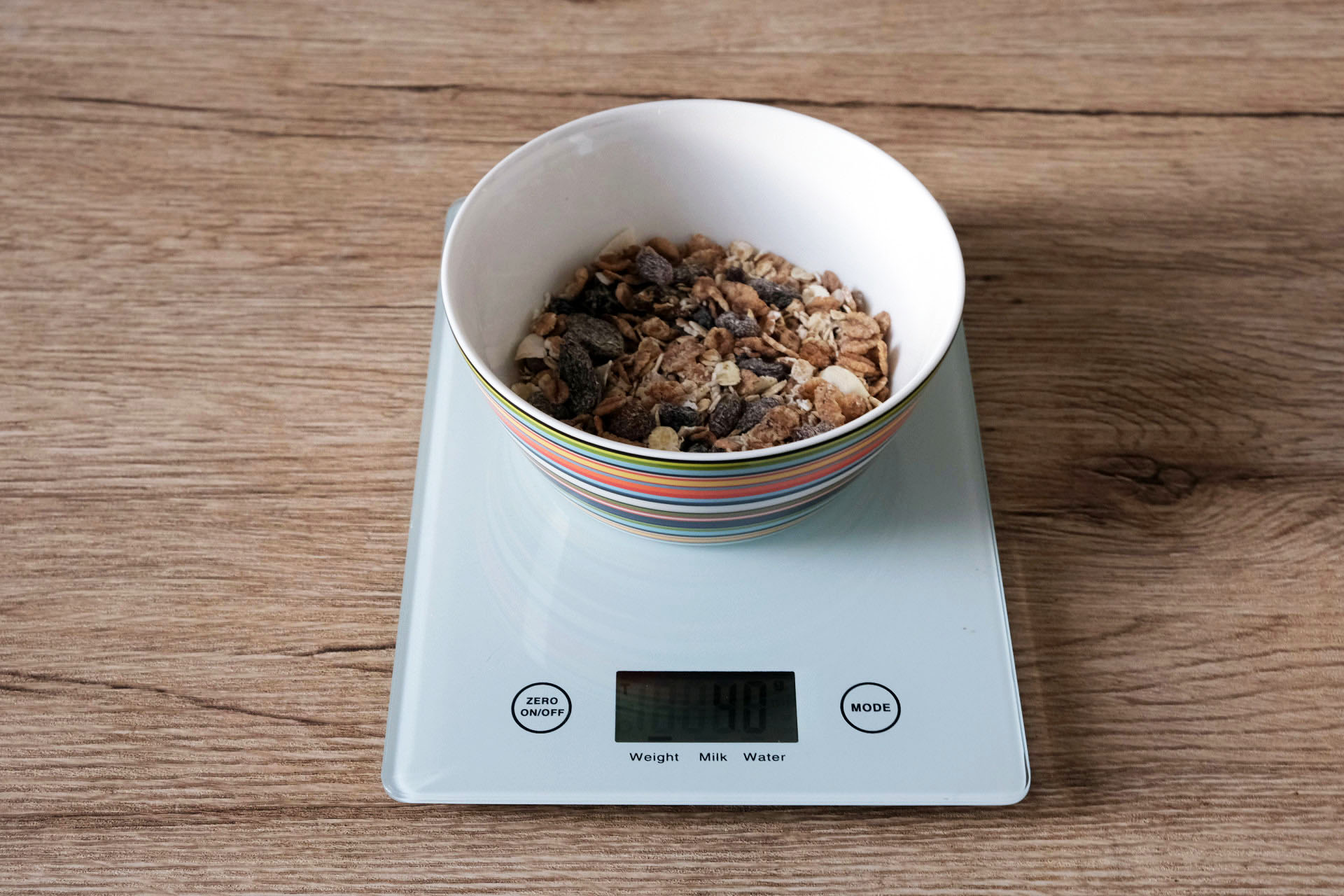 1食分のミューズリー40グラム