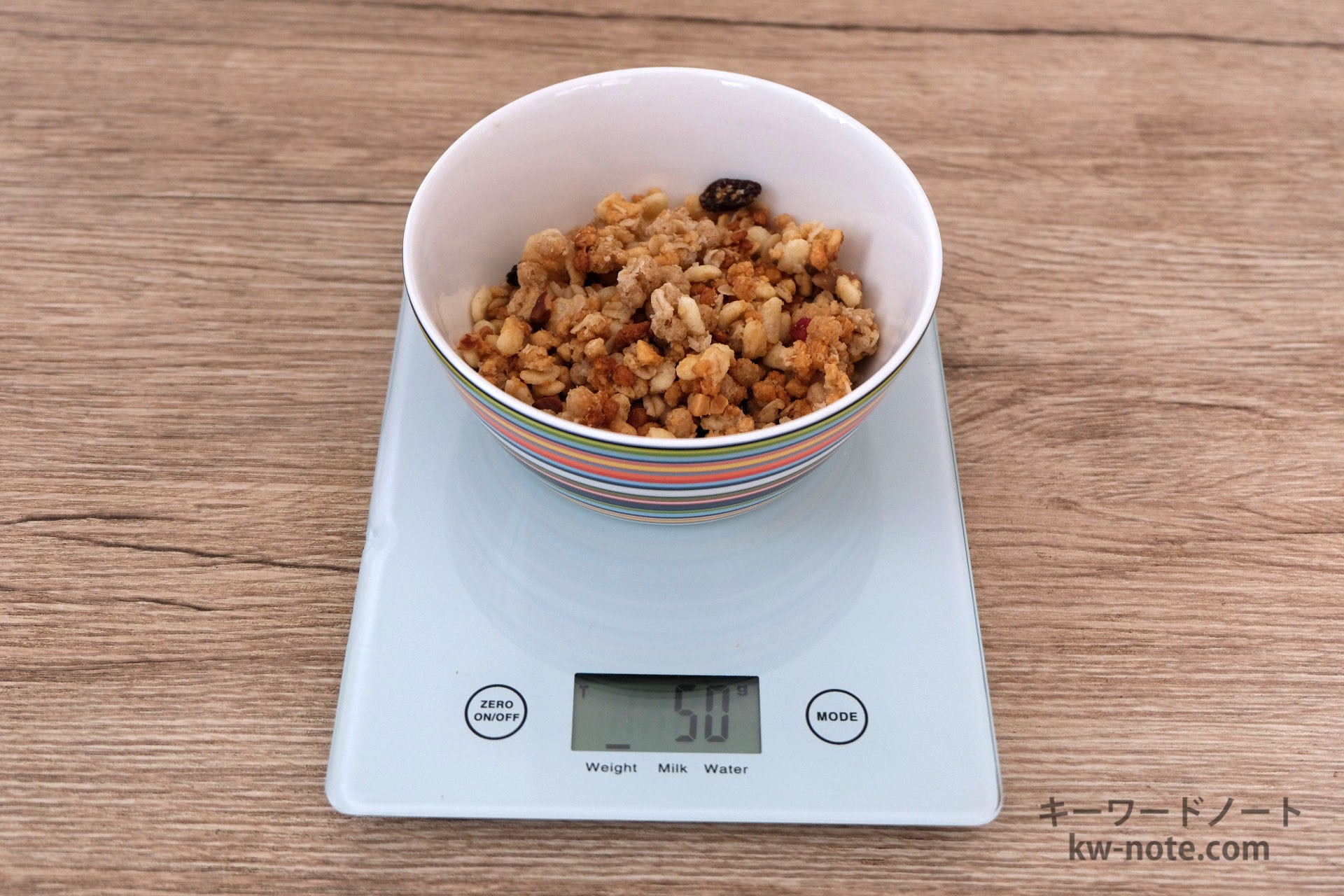 1食分の「フルグラ 糖質オフ」50グラム