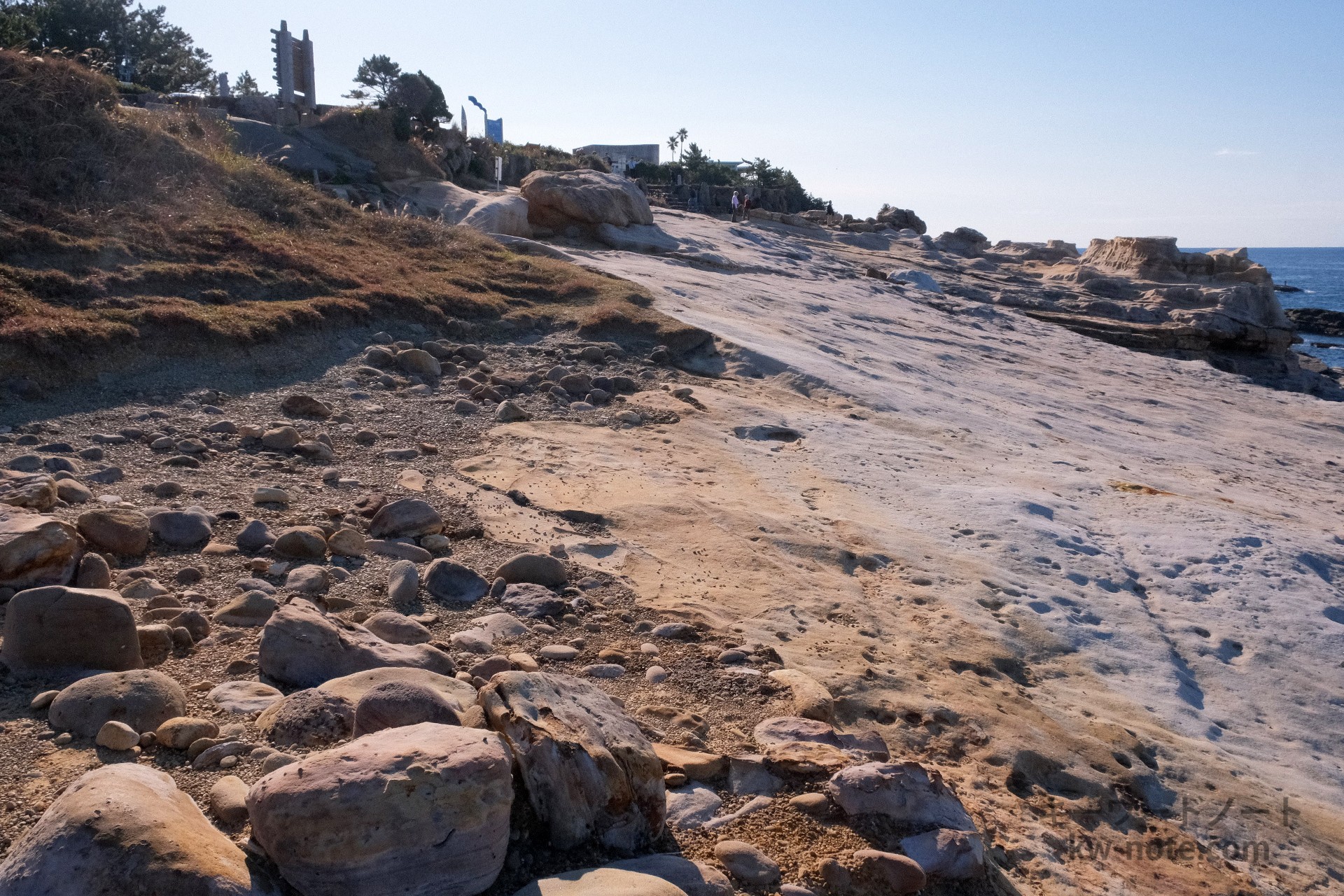 千畳敷向かって左側の風景
