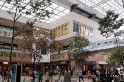 丸亀町グリーンの入り口付近