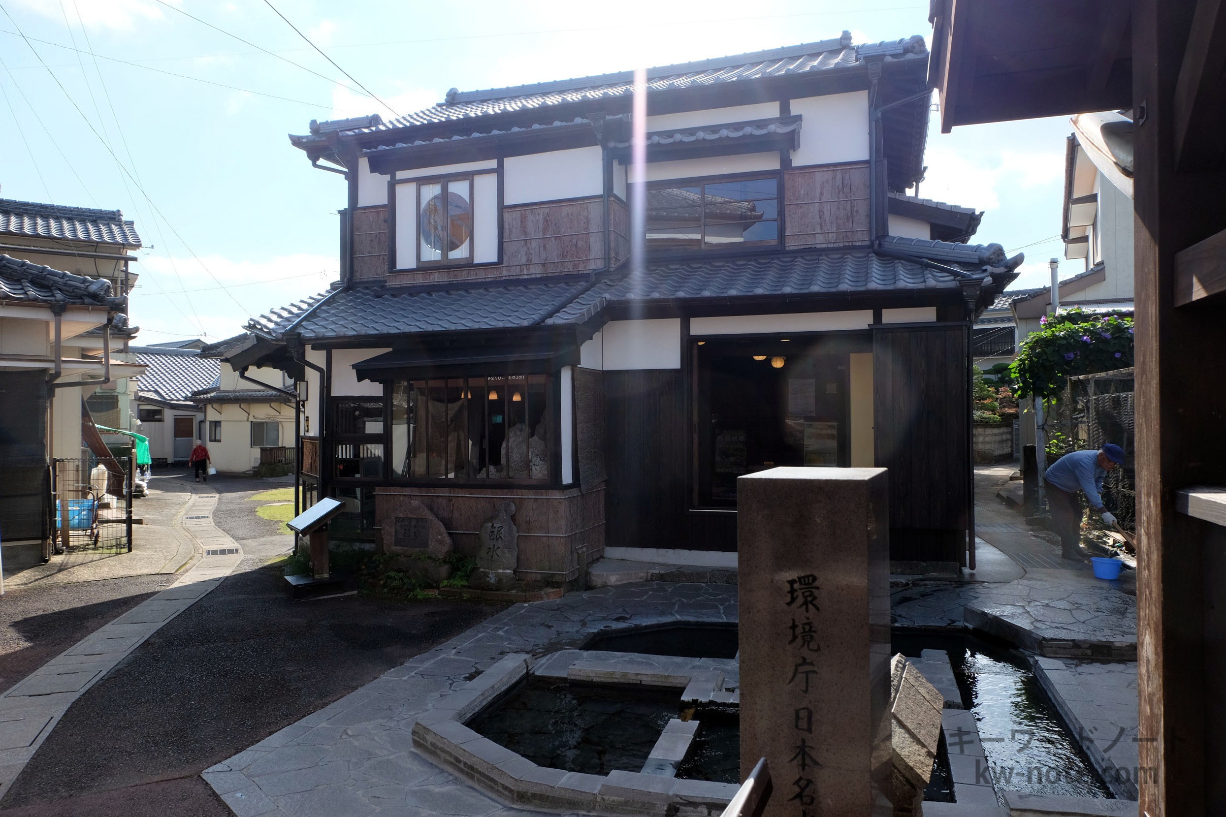 湧水と銀水店舗