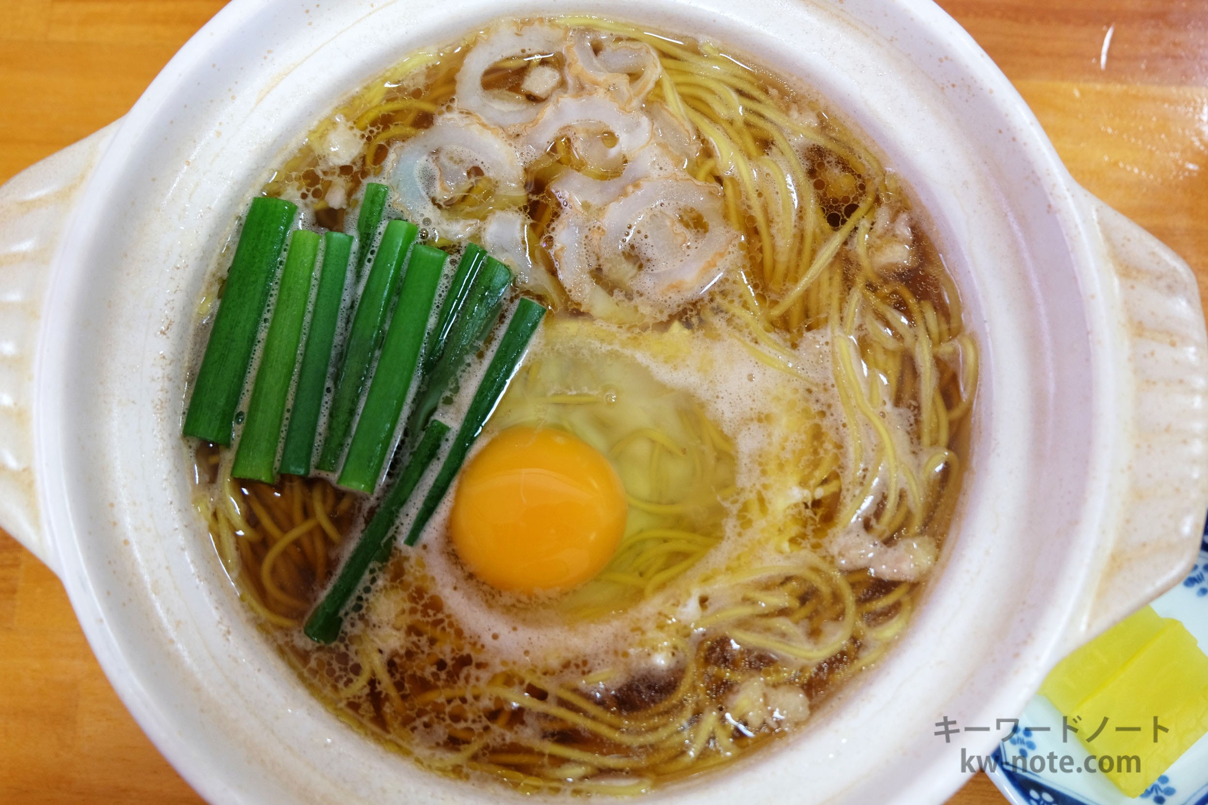 上から見た鍋焼きラーメン