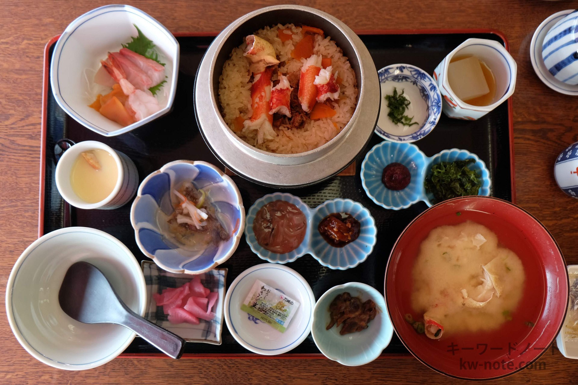 上から見た高足ガニ釜めし