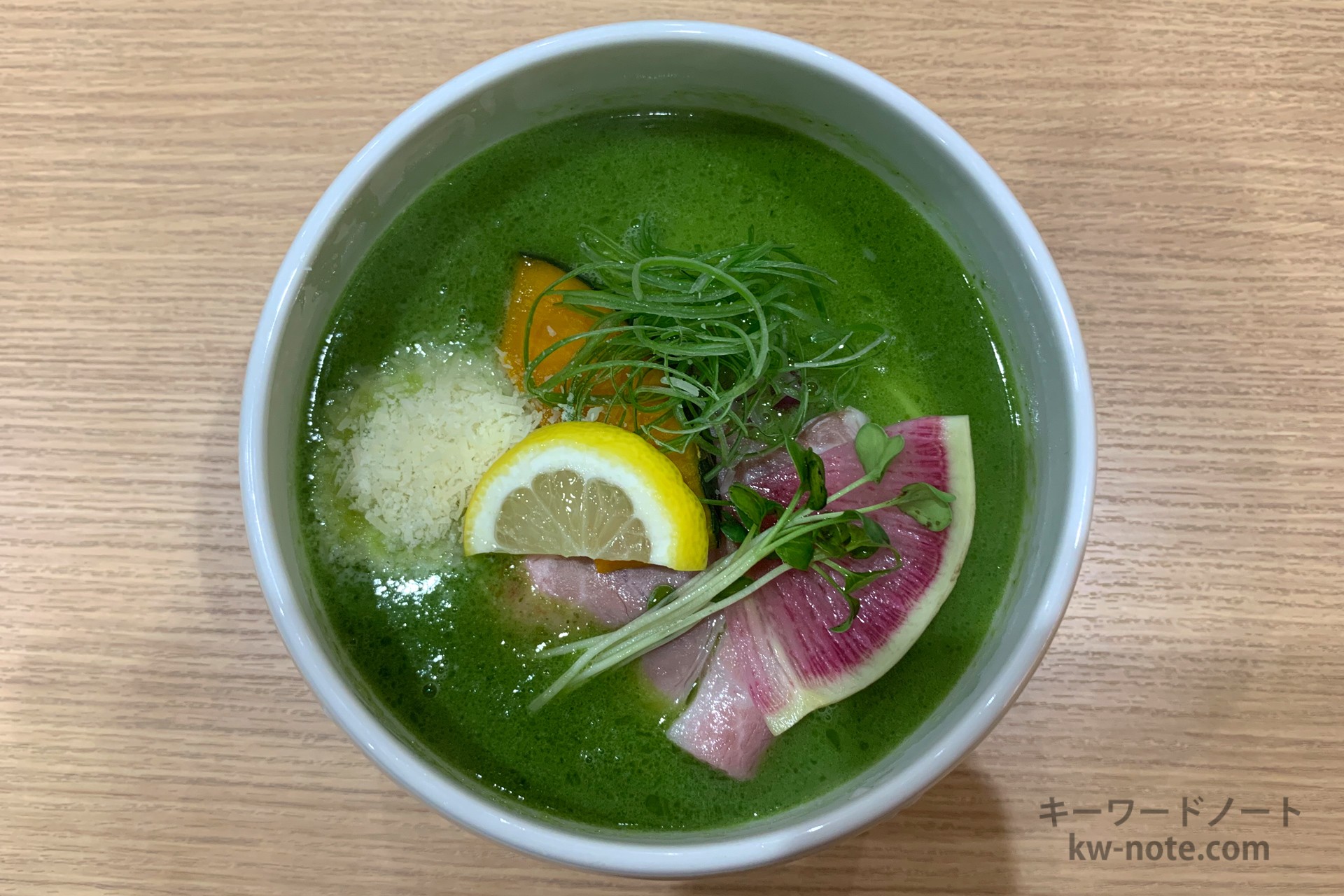 上から見たラーメン